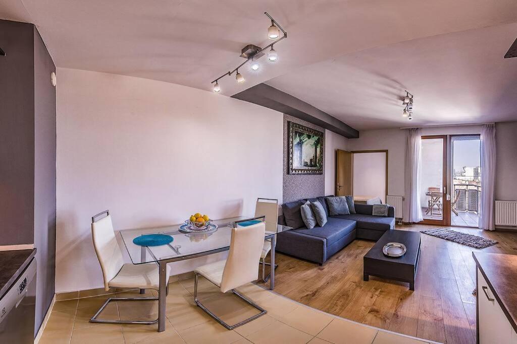 Premium By Hi5- Cp With Free Parking Apartment Budapest