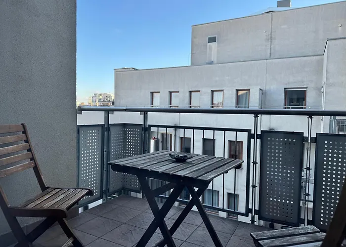 Premium Apartment By Hi5- Cp With Free Parking