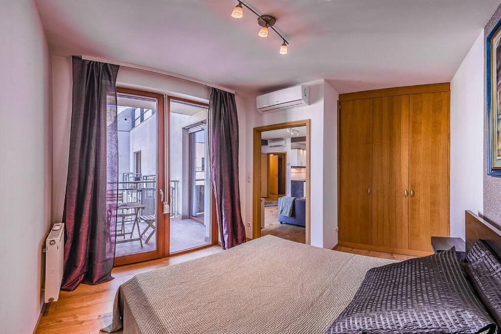 Premium By Hi5- Cp With Free Parking * Budapest